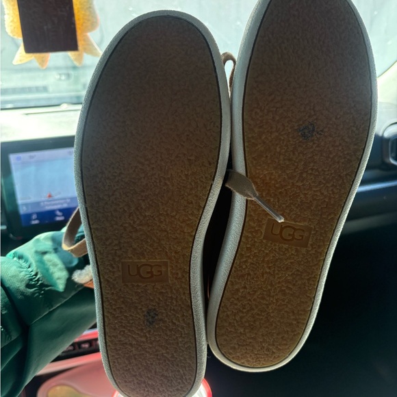 UGG Brown Women's Winter Boots - Picture 5 of 8